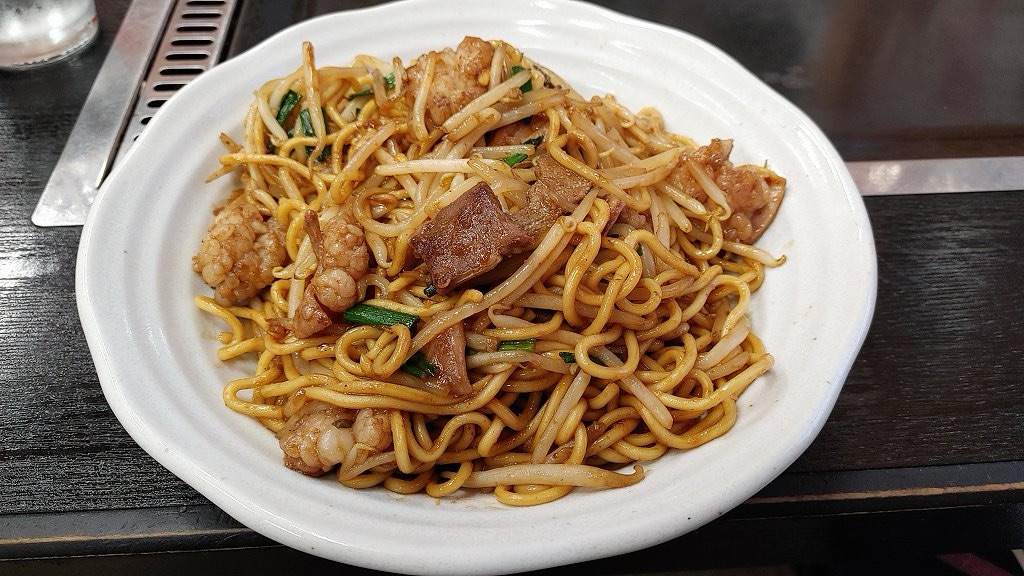 牛ホルモン焼きそば
