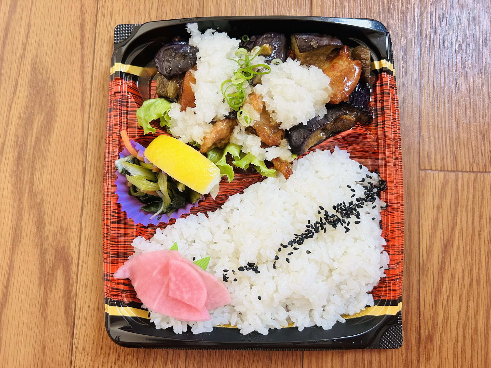 鶏肉と茄子の鬼おろし弁当