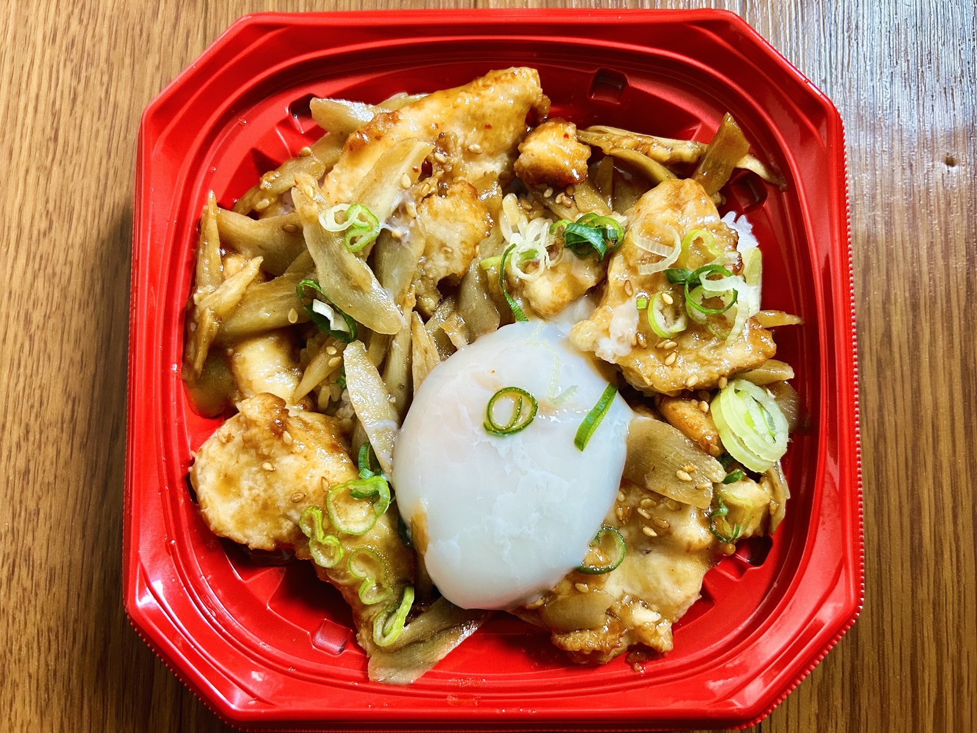 ピリ辛鶏ごぼう丼